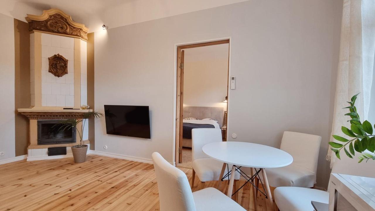 Aia Center Apartment With Sauna Pärnu Buitenkant foto